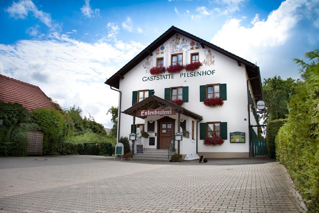 Hechendorf am Pilsensee Landgasthof Pilsenhof Entenbraterei מראה חיצוני תמונה