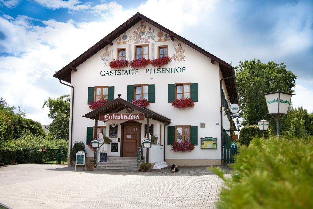 Hechendorf am Pilsensee Landgasthof Pilsenhof Entenbraterei מראה חיצוני תמונה