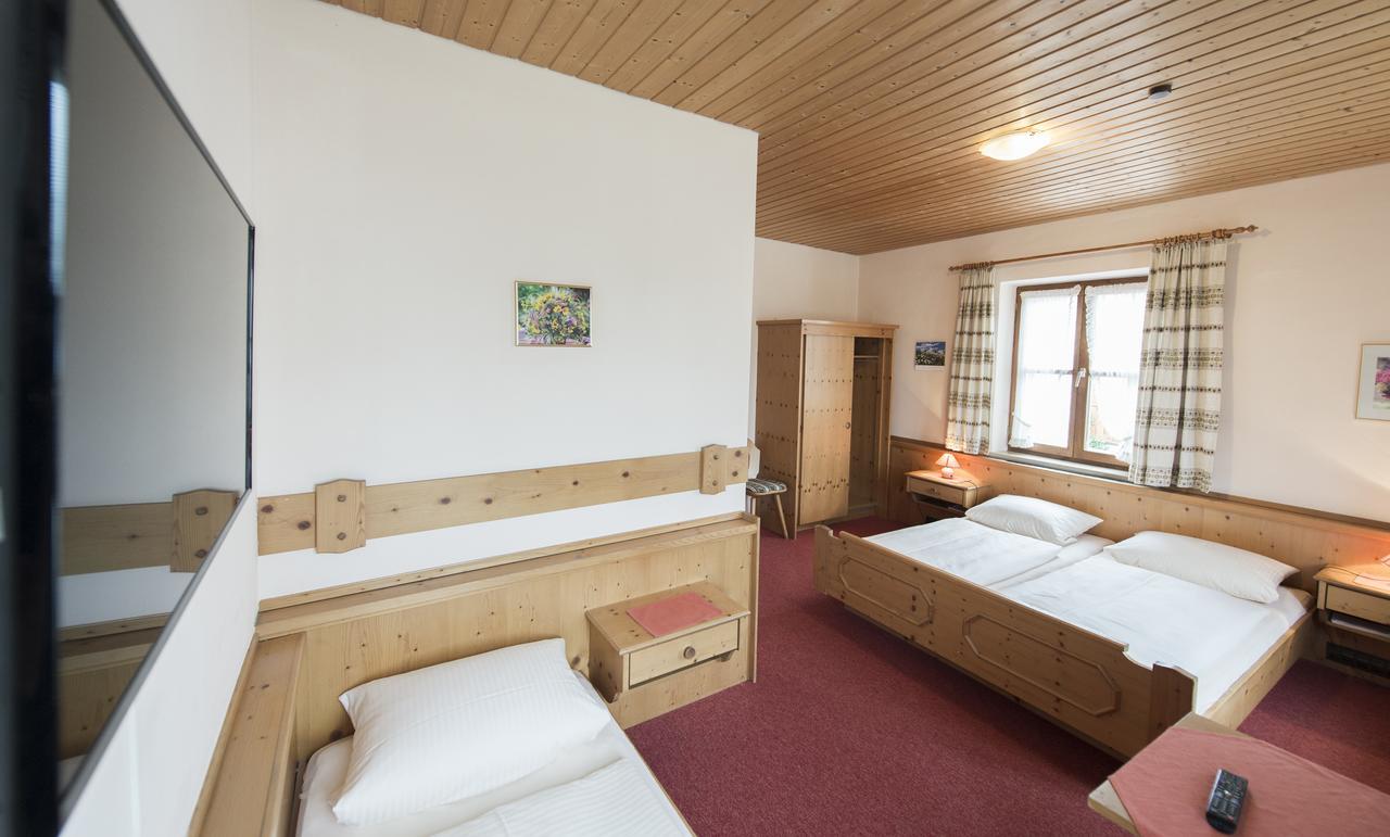 Hechendorf am Pilsensee Landgasthof Pilsenhof Entenbraterei מראה חיצוני תמונה